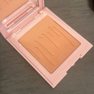 (New) Kylie Blush